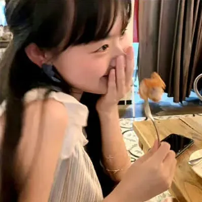 女生